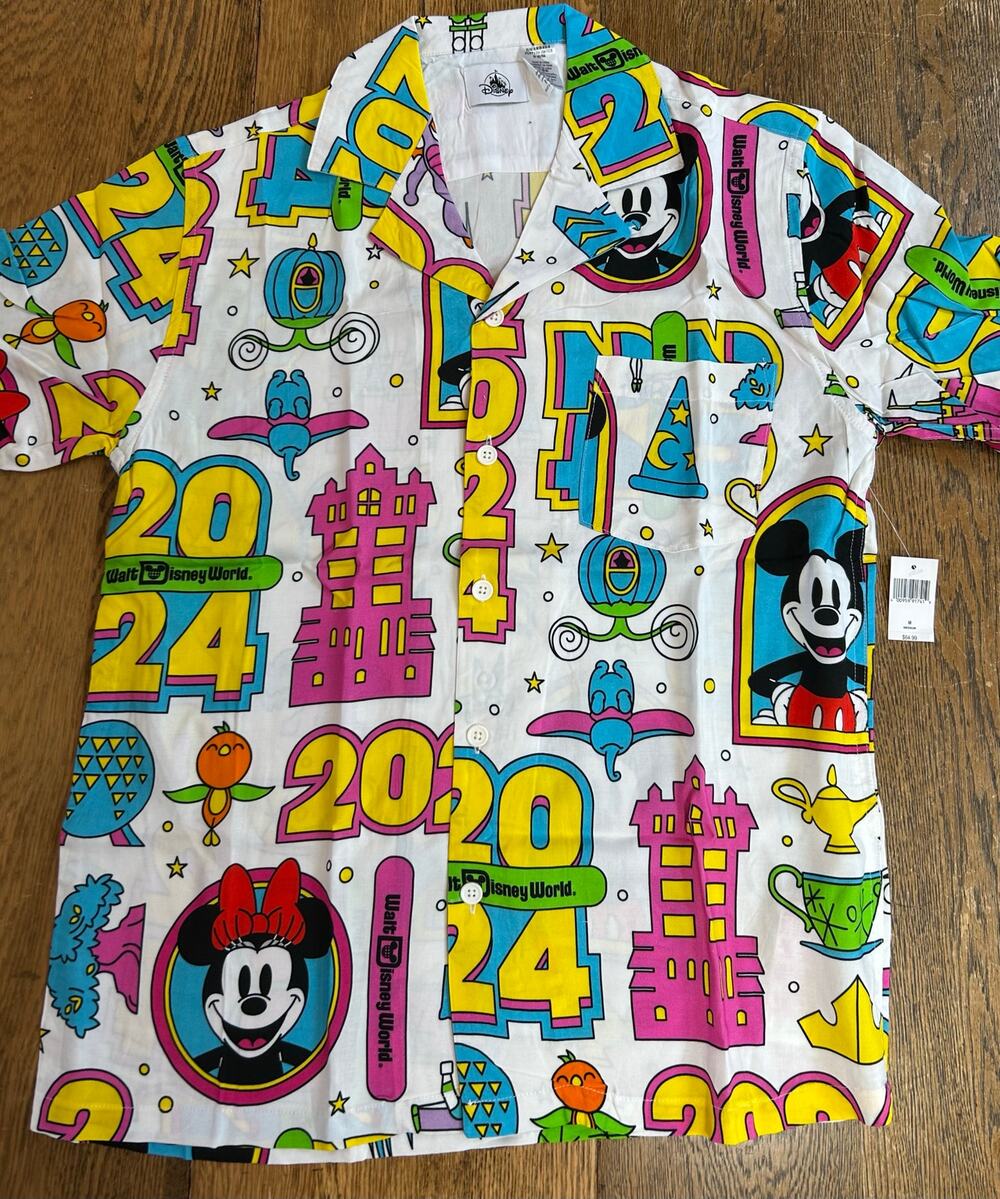 New! Disney World Parks 2024 Camp Shirt Sz M Characters & Castle 
New Years Eve
